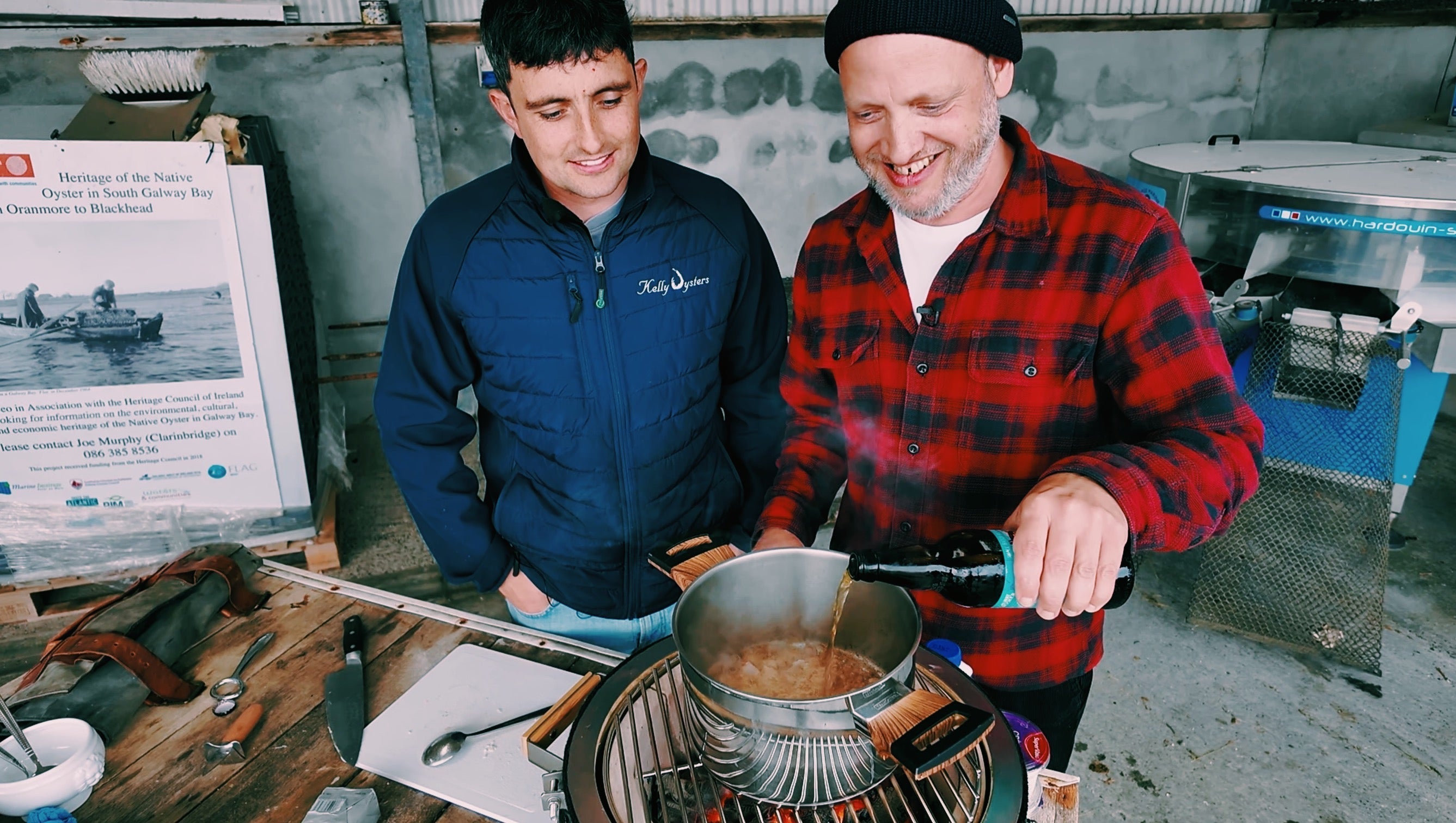 Olafs Clam Chowder mit Muscheln, Bier &amp; Räucherlachs