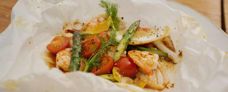 Gambas al Papillote - Garnelen im Pergamentpapier auf Fenchel