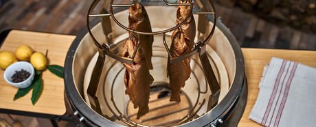 Geräucherte Forellen im MONOLITH Keramikgrill